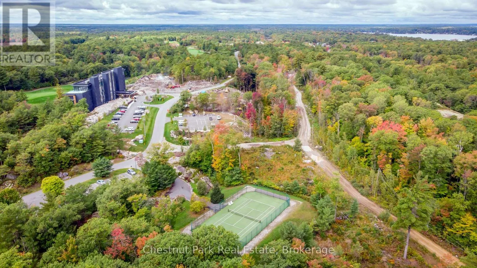 404 - 120 CARRICK TRAIL #404