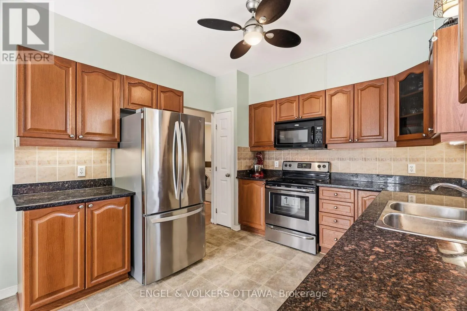 518 STONECHURCH WAY
