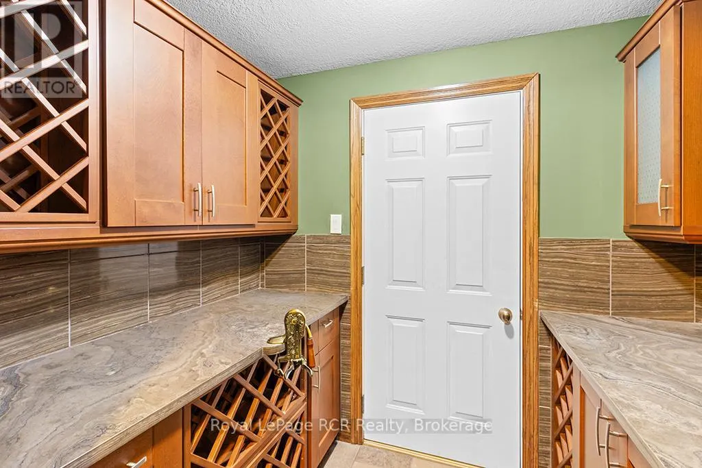 758335 GIRL GUIDE ROAD