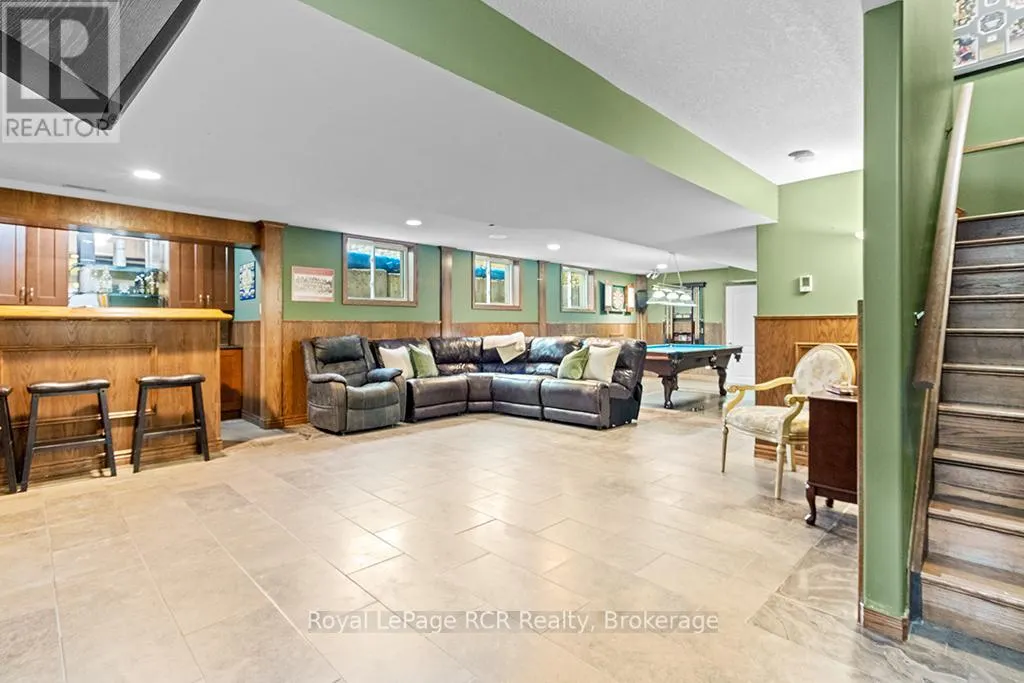 758335 GIRL GUIDE ROAD