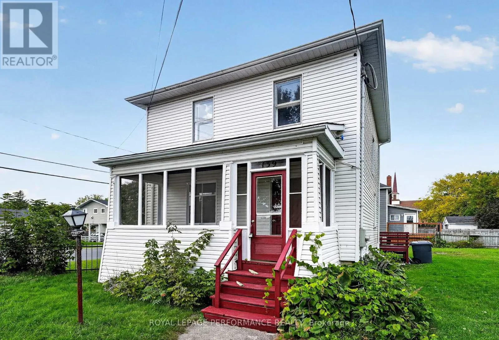 139 EIGHTH STREET W