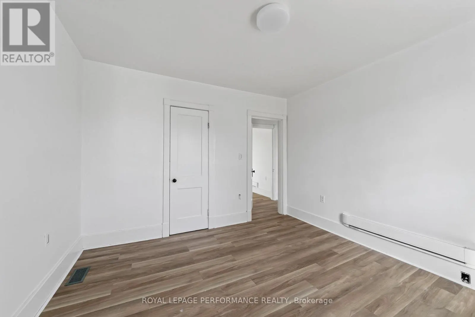 139 EIGHTH STREET W