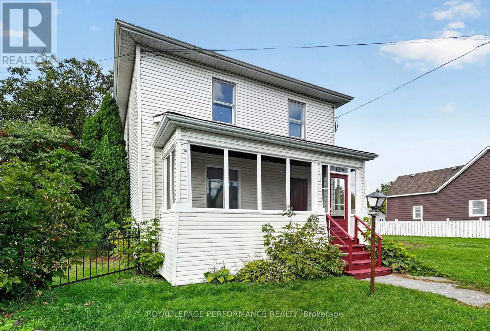 139 EIGHTH STREET W