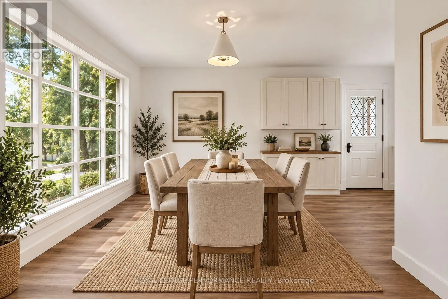 139 EIGHTH STREET W