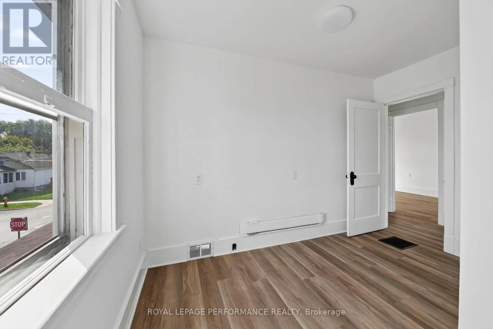139 EIGHTH STREET W