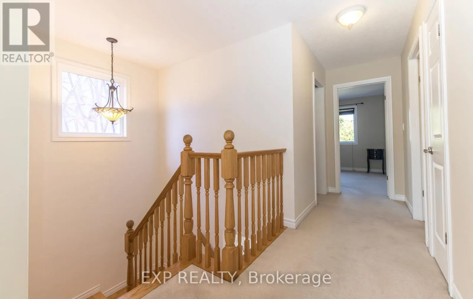 105 HAMPSON CRESCENT