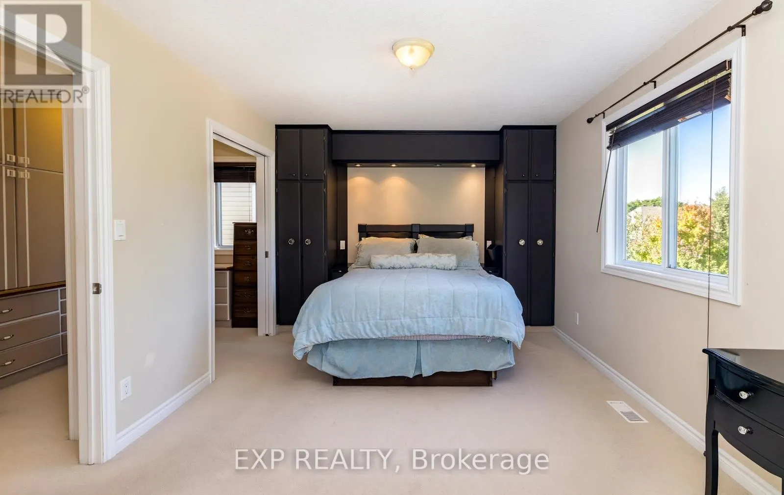 105 HAMPSON CRESCENT