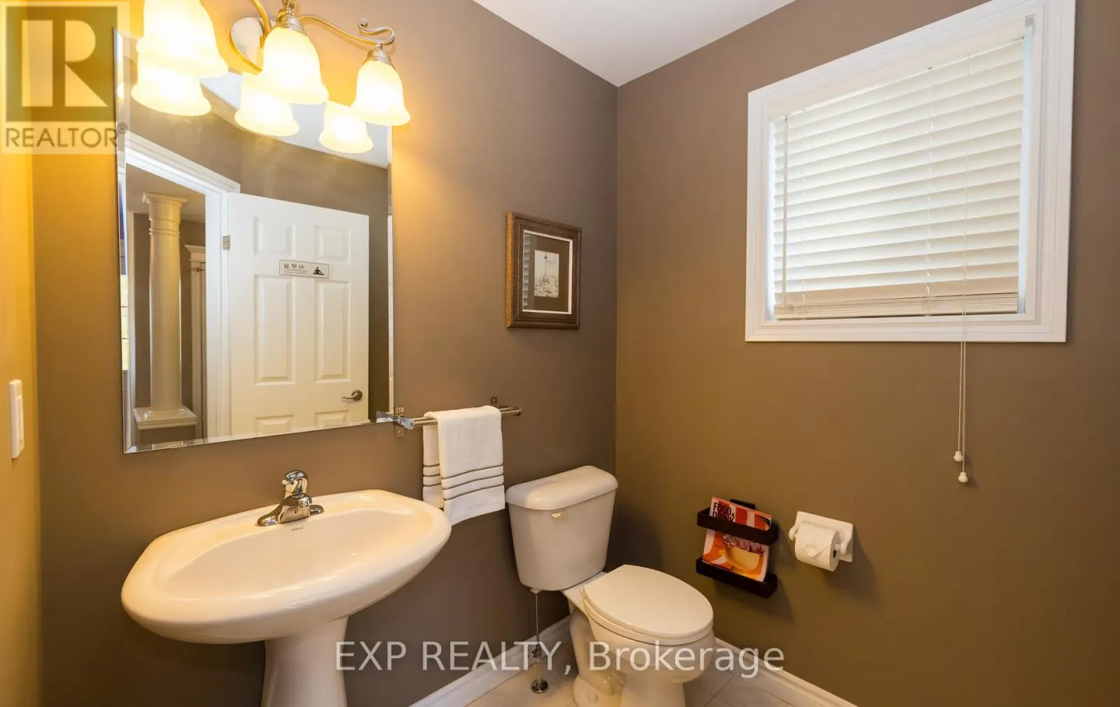 105 HAMPSON CRESCENT