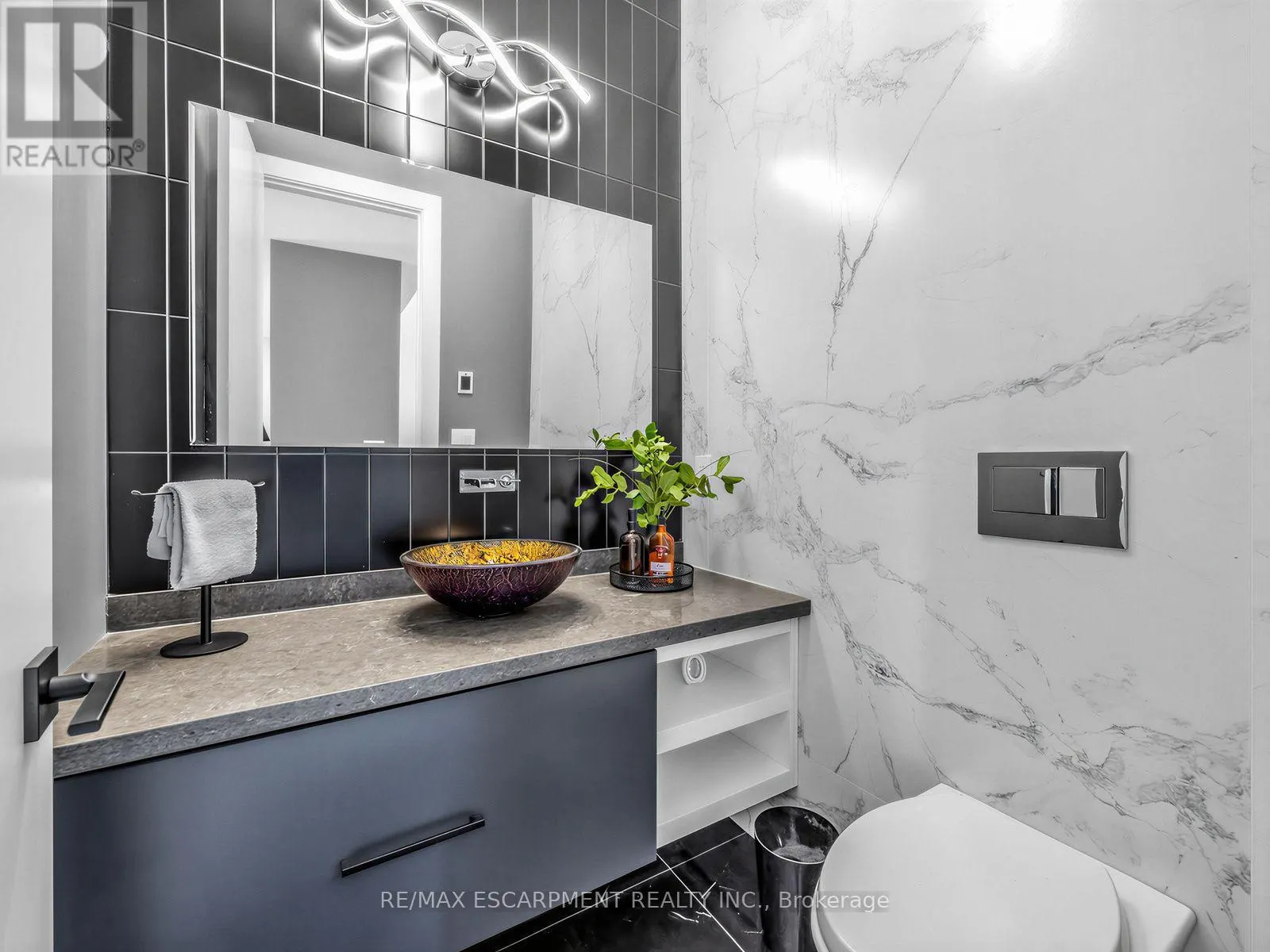 4143 CONCESSION RD 11