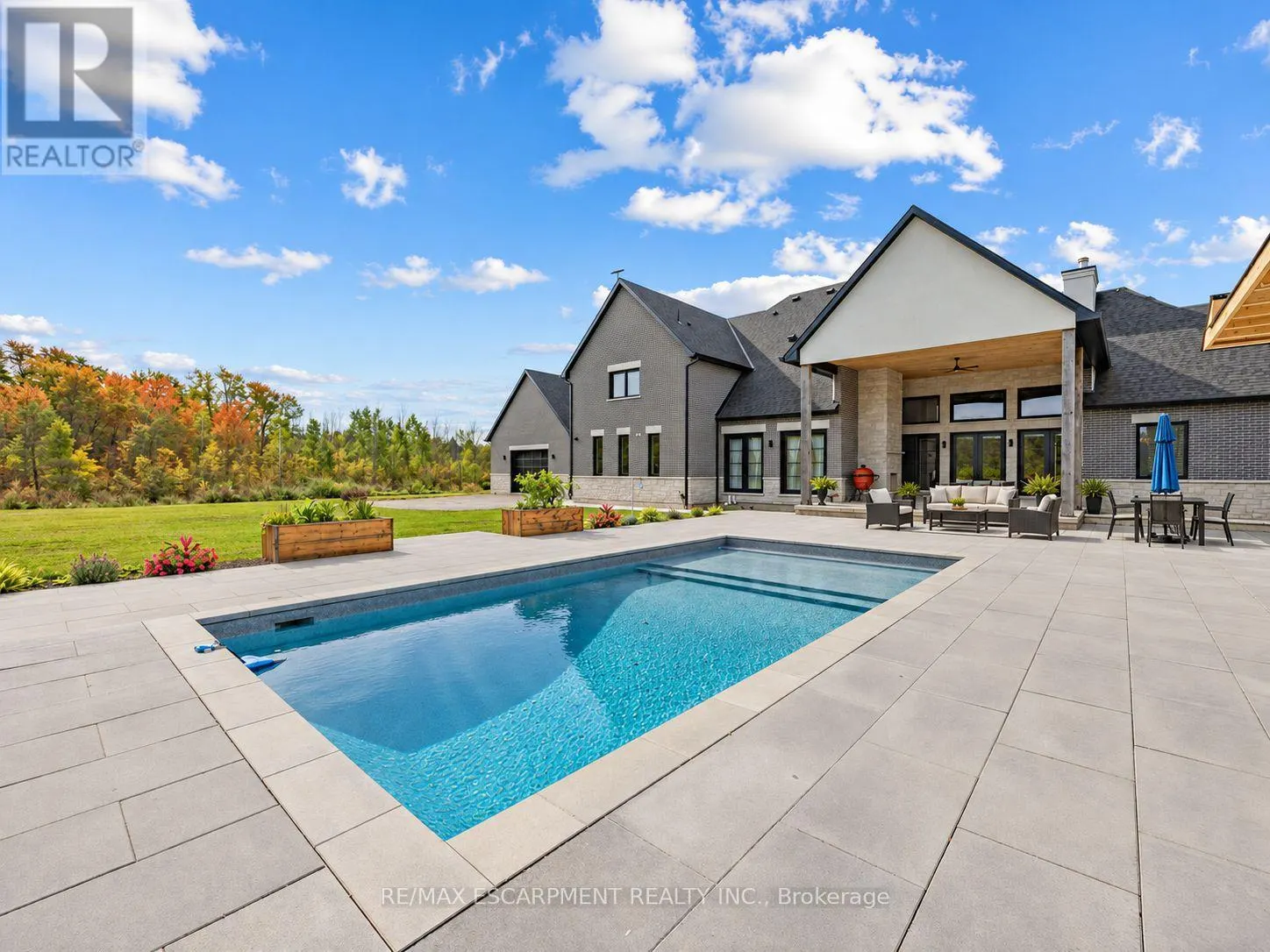 4143 CONCESSION RD 11