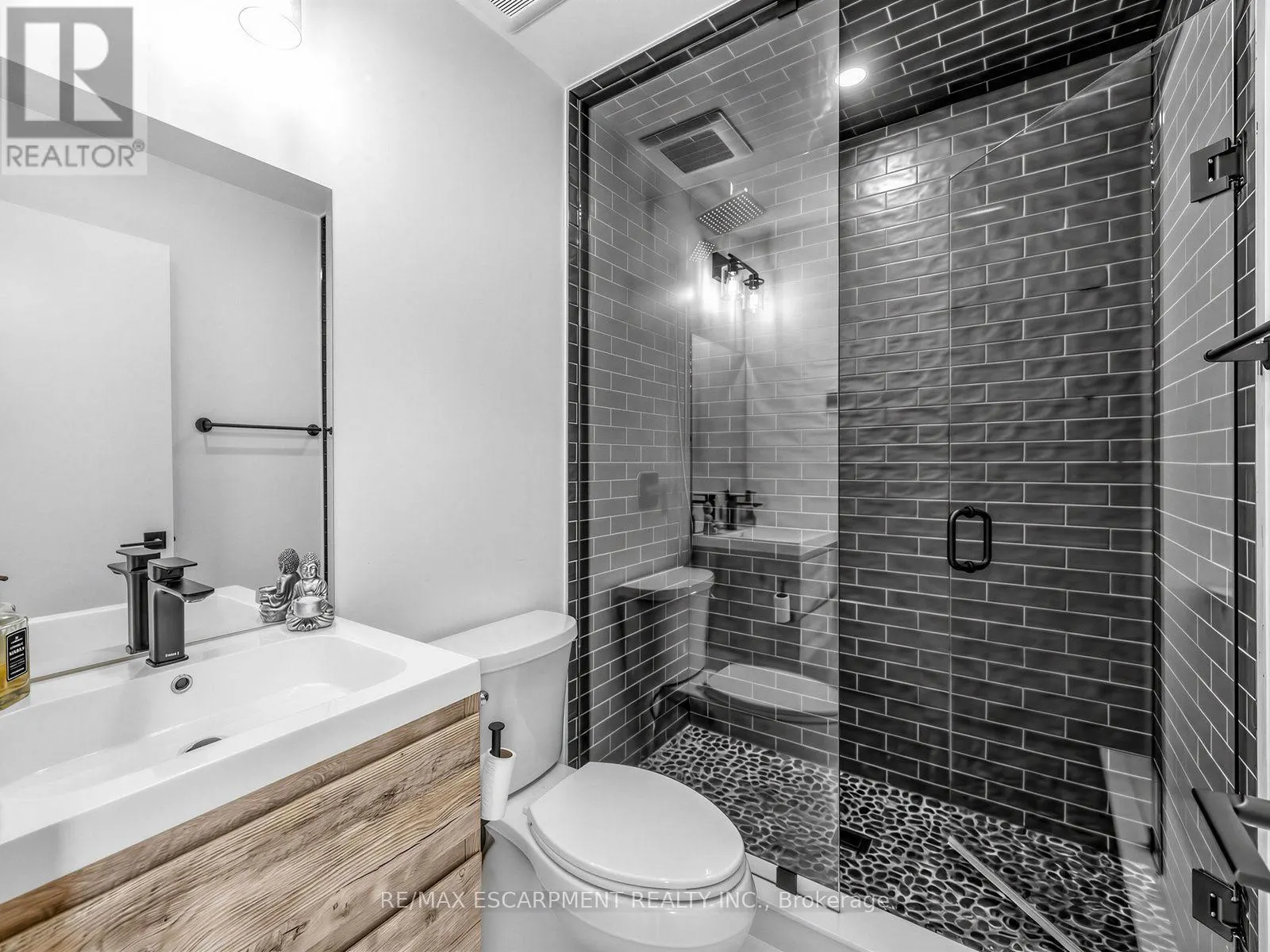 4143 CONCESSION RD 11