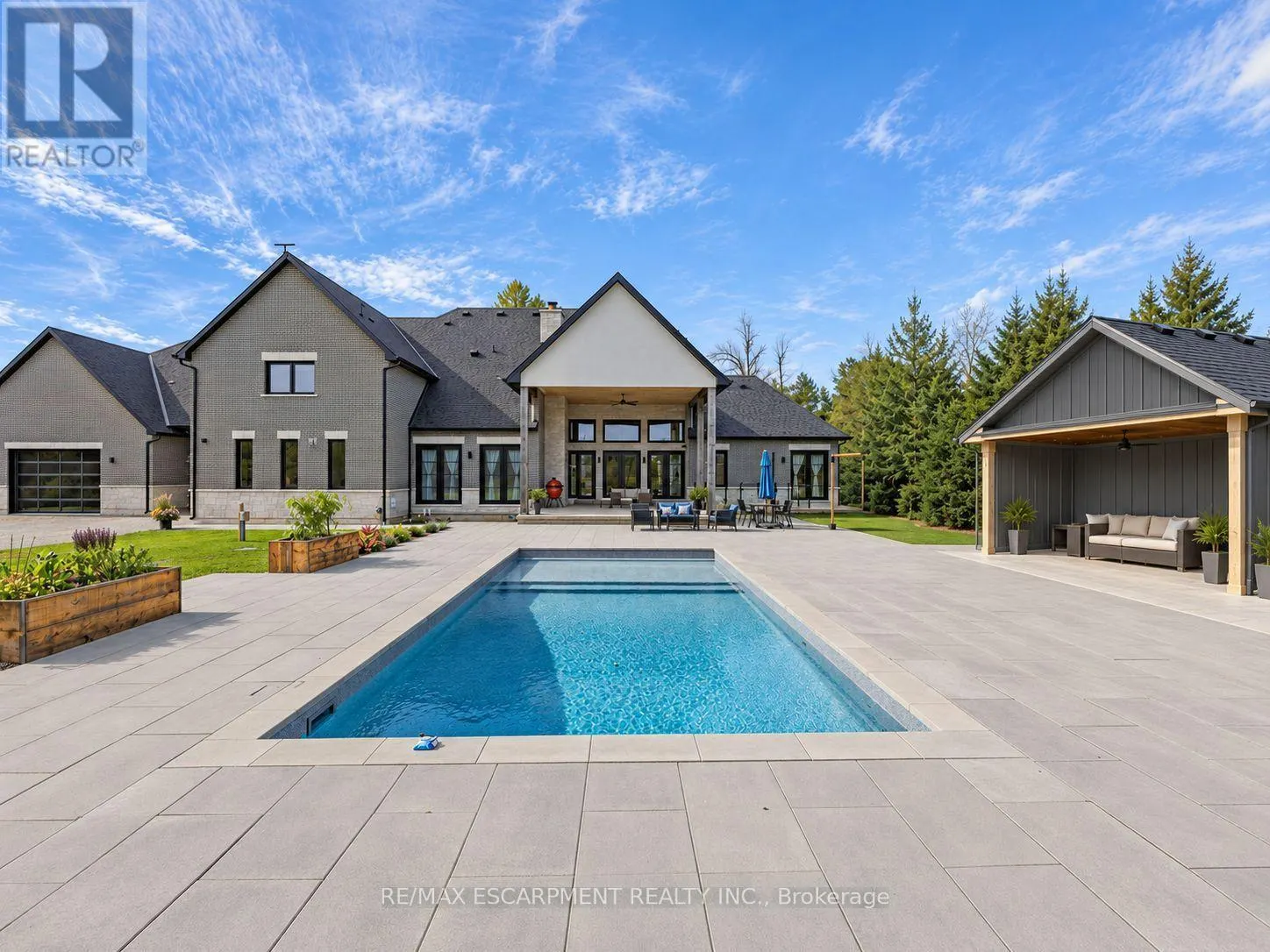 4143 CONCESSION RD 11