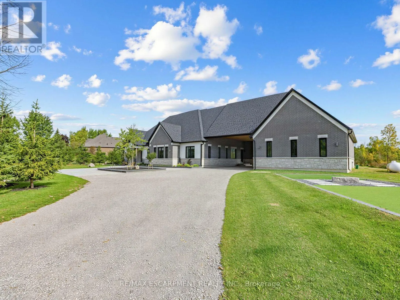 4143 CONCESSION RD 11