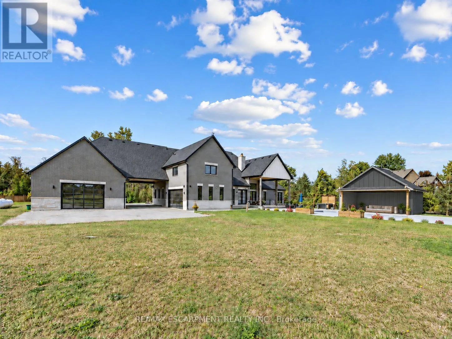4143 CONCESSION RD 11