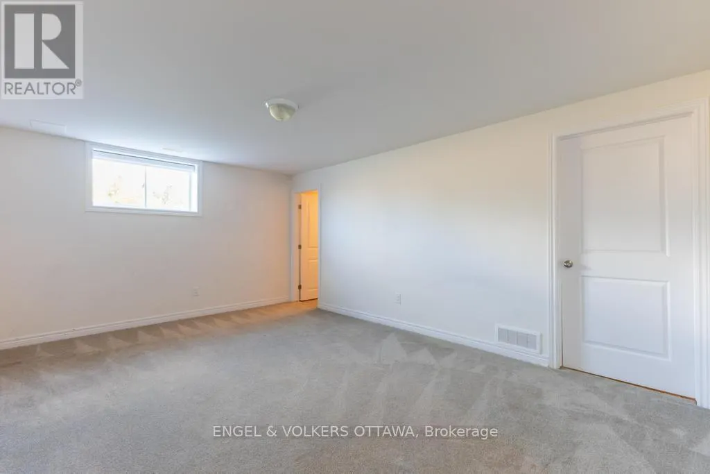 33 MCPHAIL ROAD