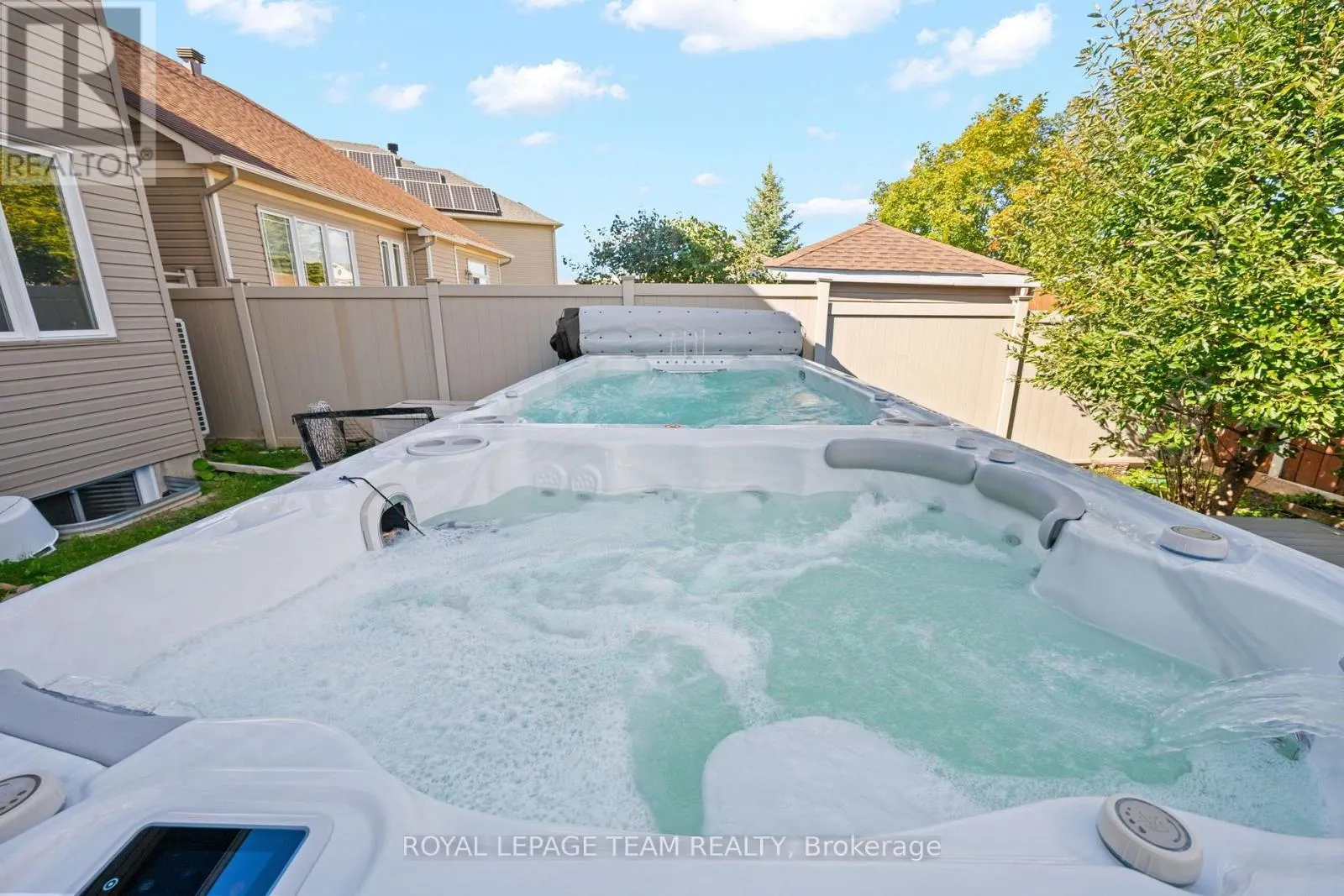 732 LAKEBREEZE CIRCLE