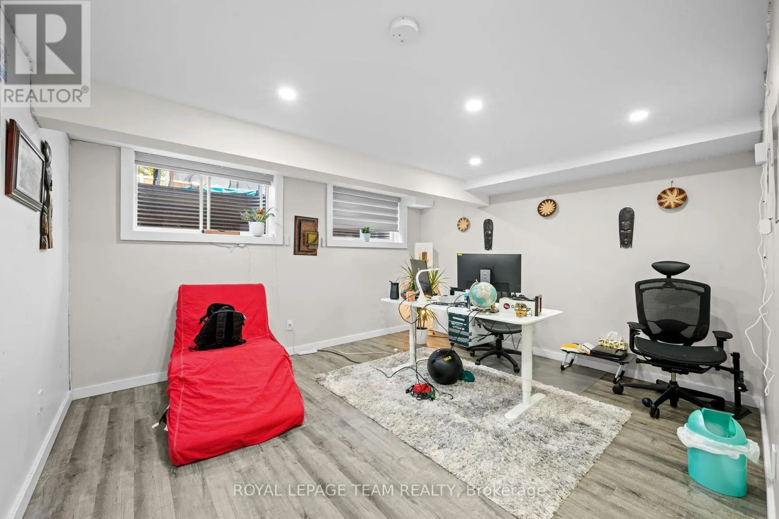 732 LAKEBREEZE CIRCLE
