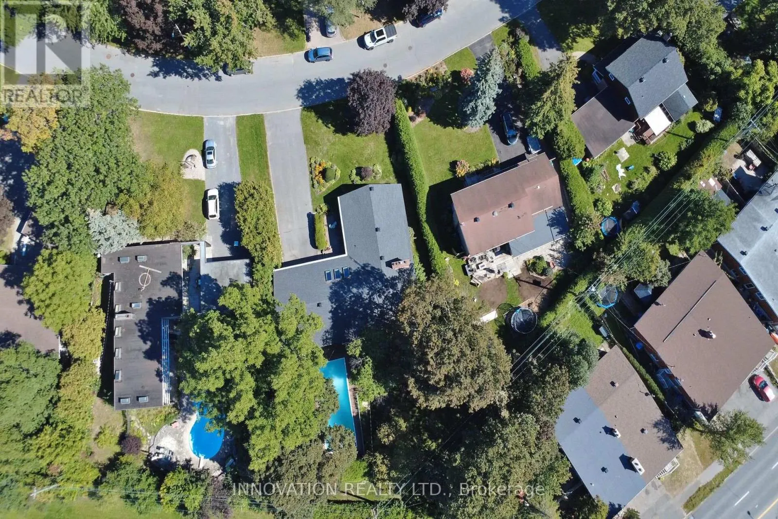 1136 CASTLE HILL CRESCENT
