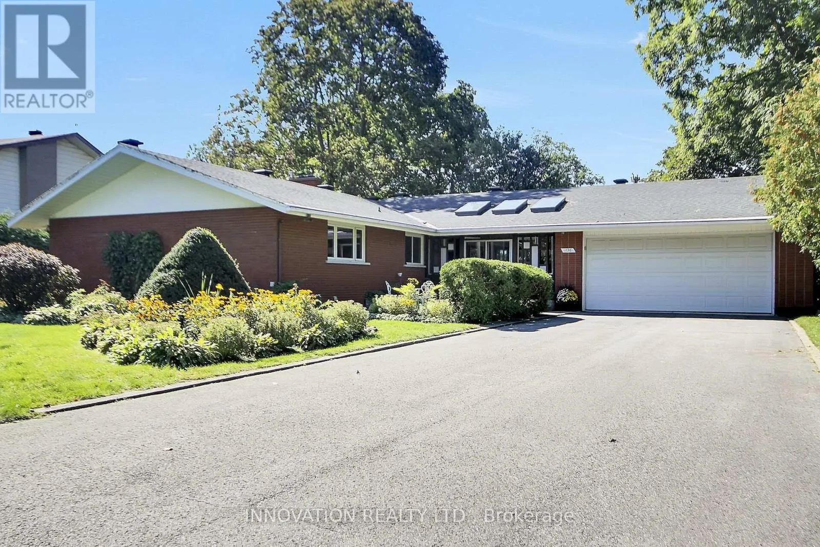 1136 CASTLE HILL CRESCENT