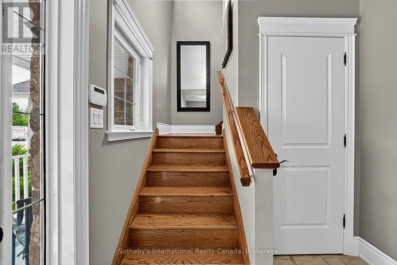 9 MEADOWBROOK LANE