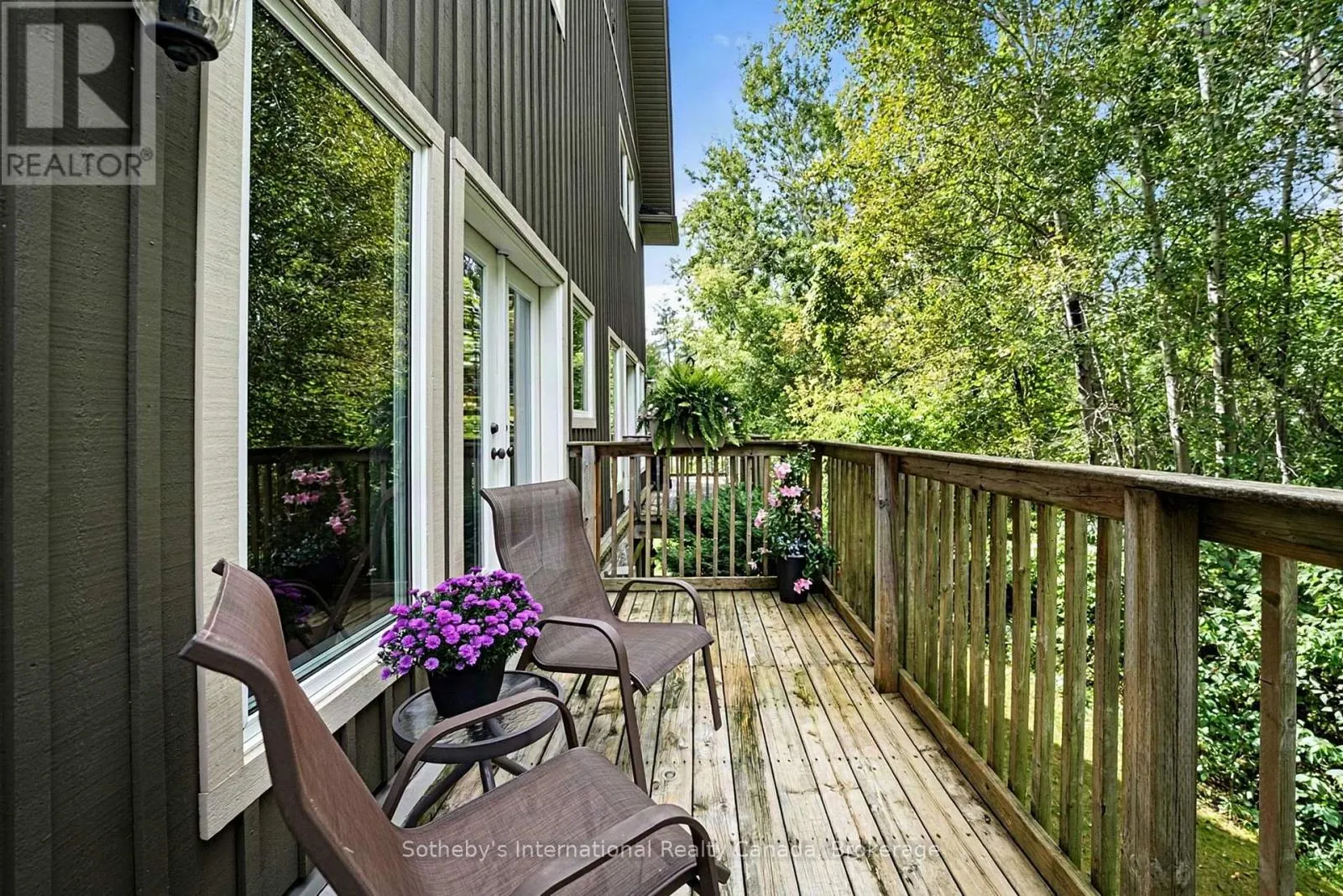 9 MEADOWBROOK LANE