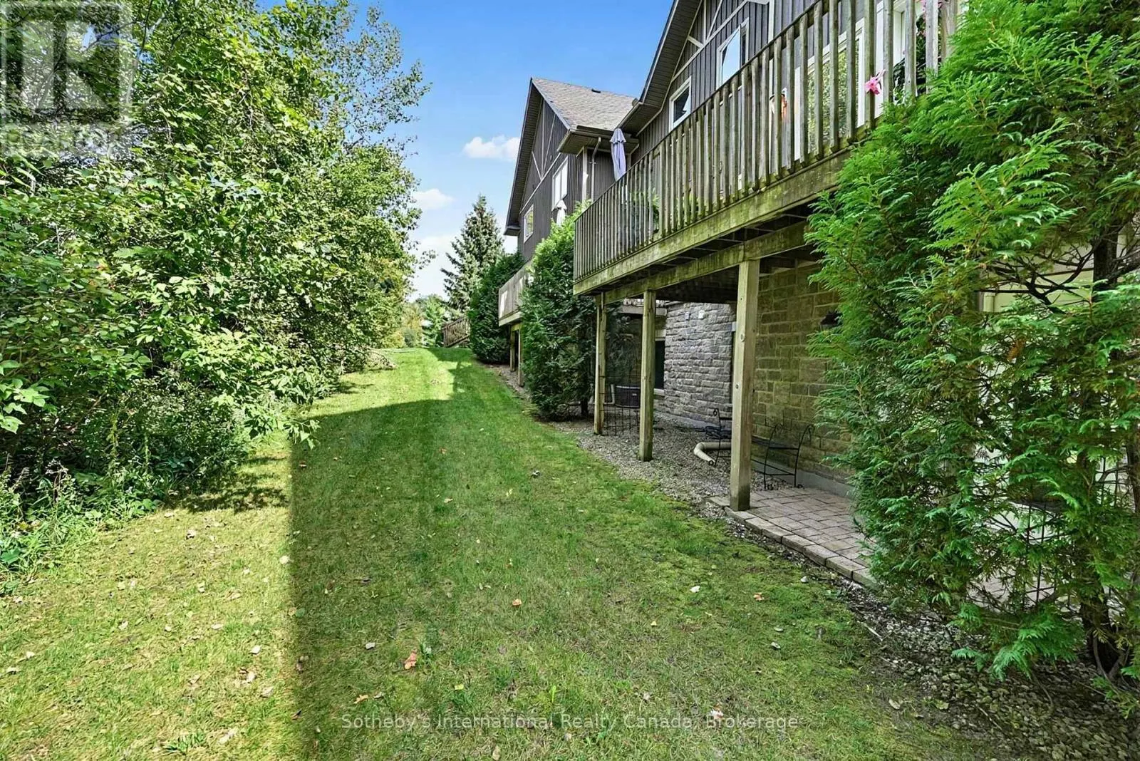 9 MEADOWBROOK LANE