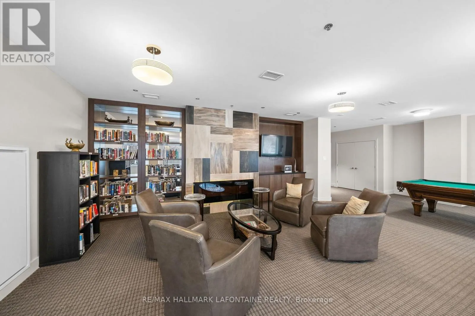 204 - 88 RICHMOND ROAD