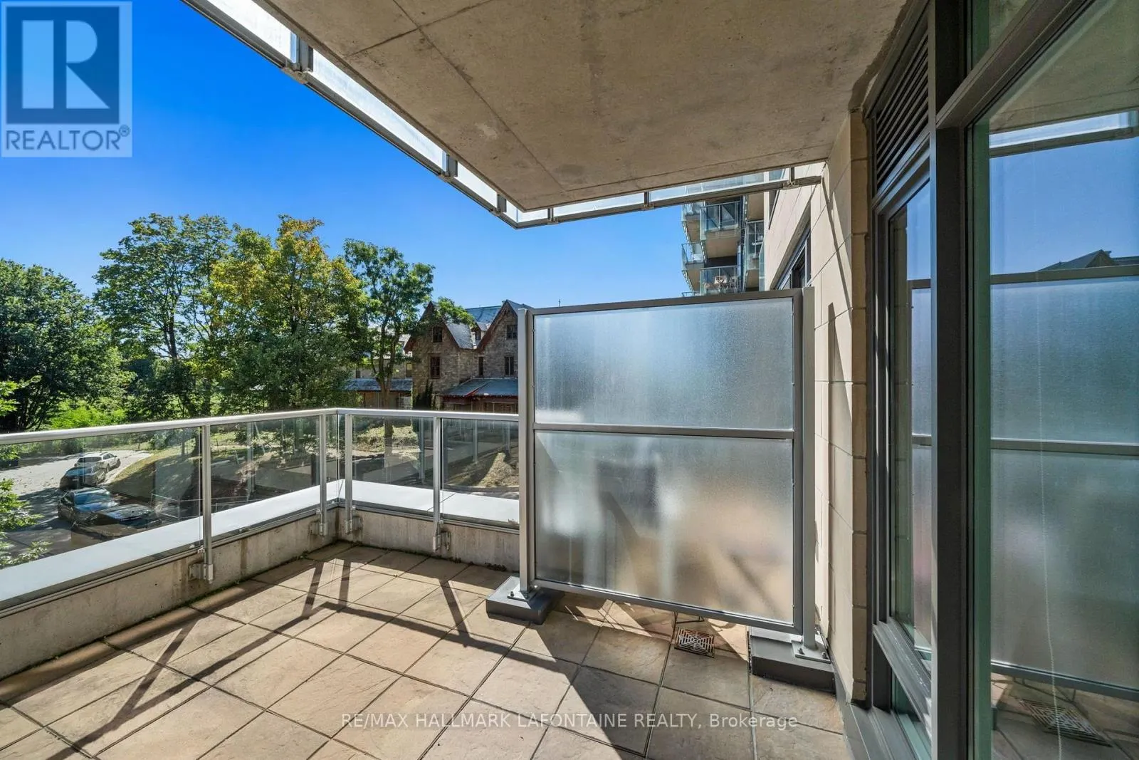 204 - 88 RICHMOND ROAD
