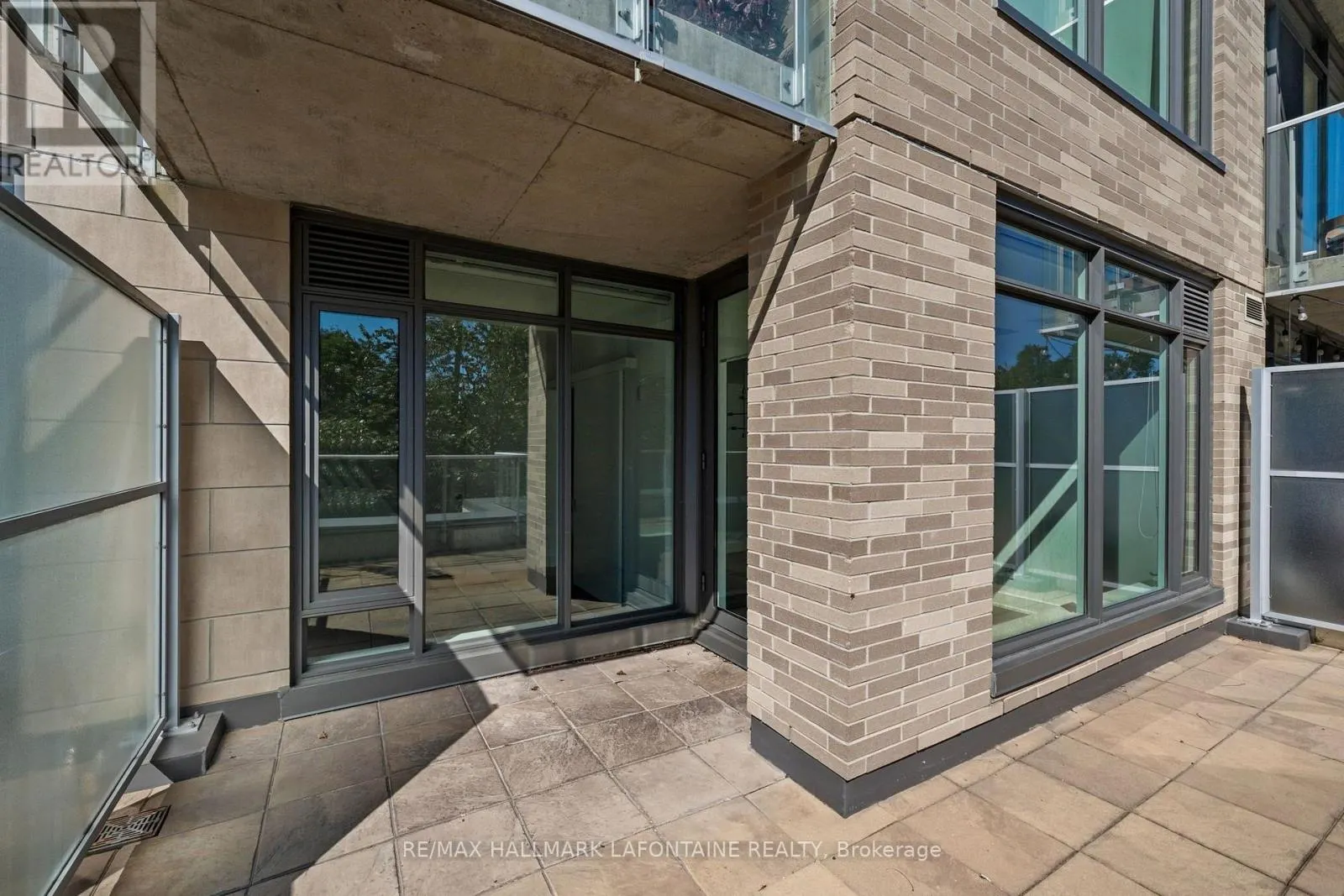 204 - 88 RICHMOND ROAD