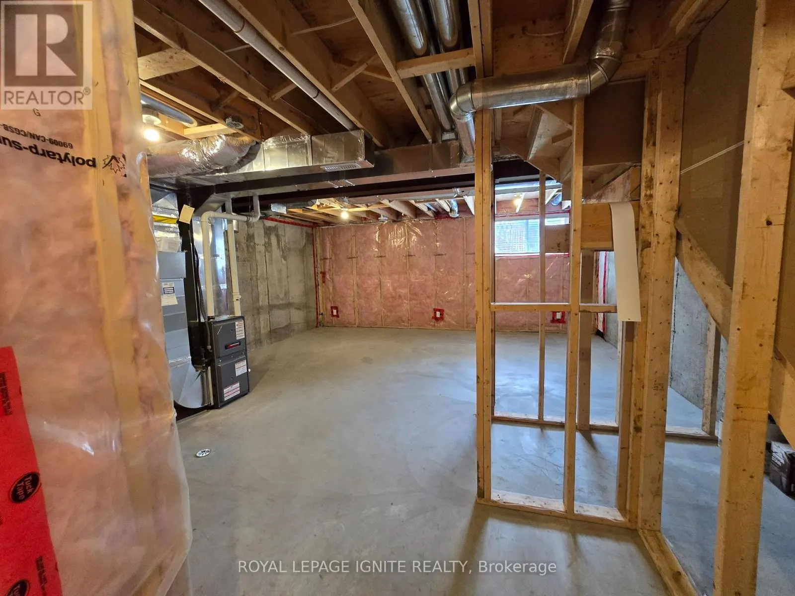 52 COTTONWOOD DRIVE