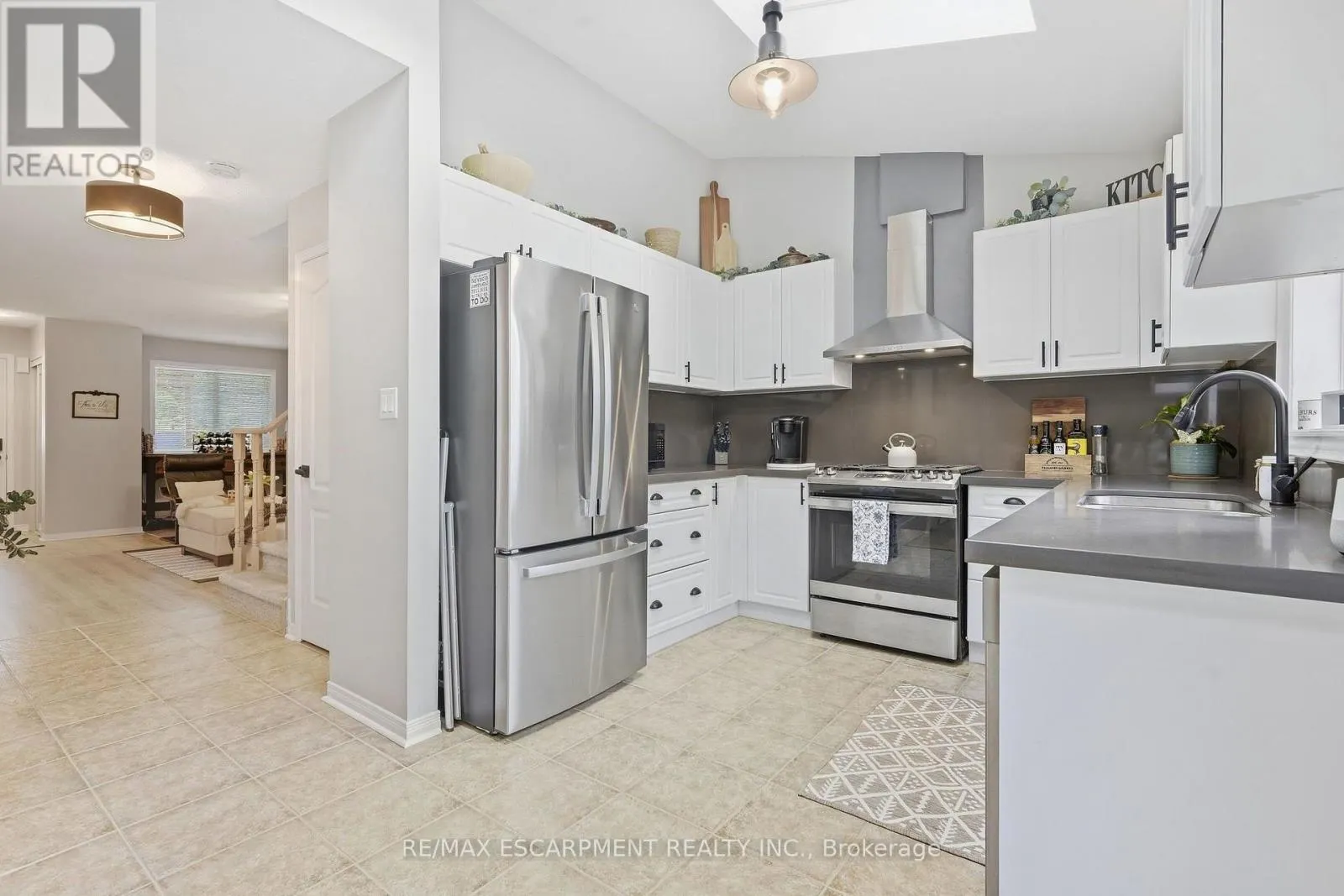 14 KENYON CRESCENT