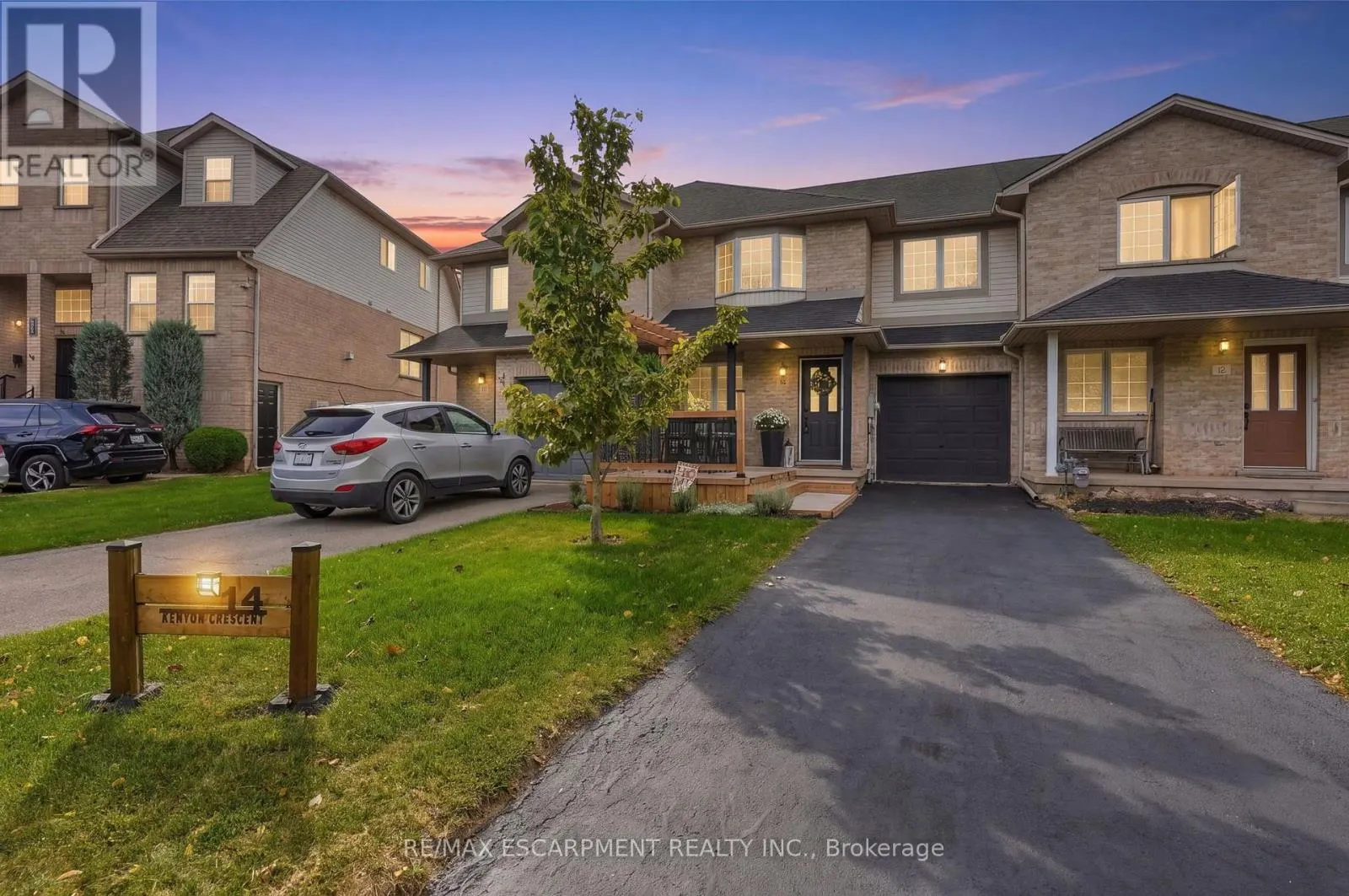 14 KENYON CRESCENT
