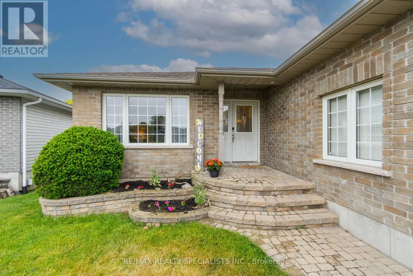 20 STONEGATE CRESCENT