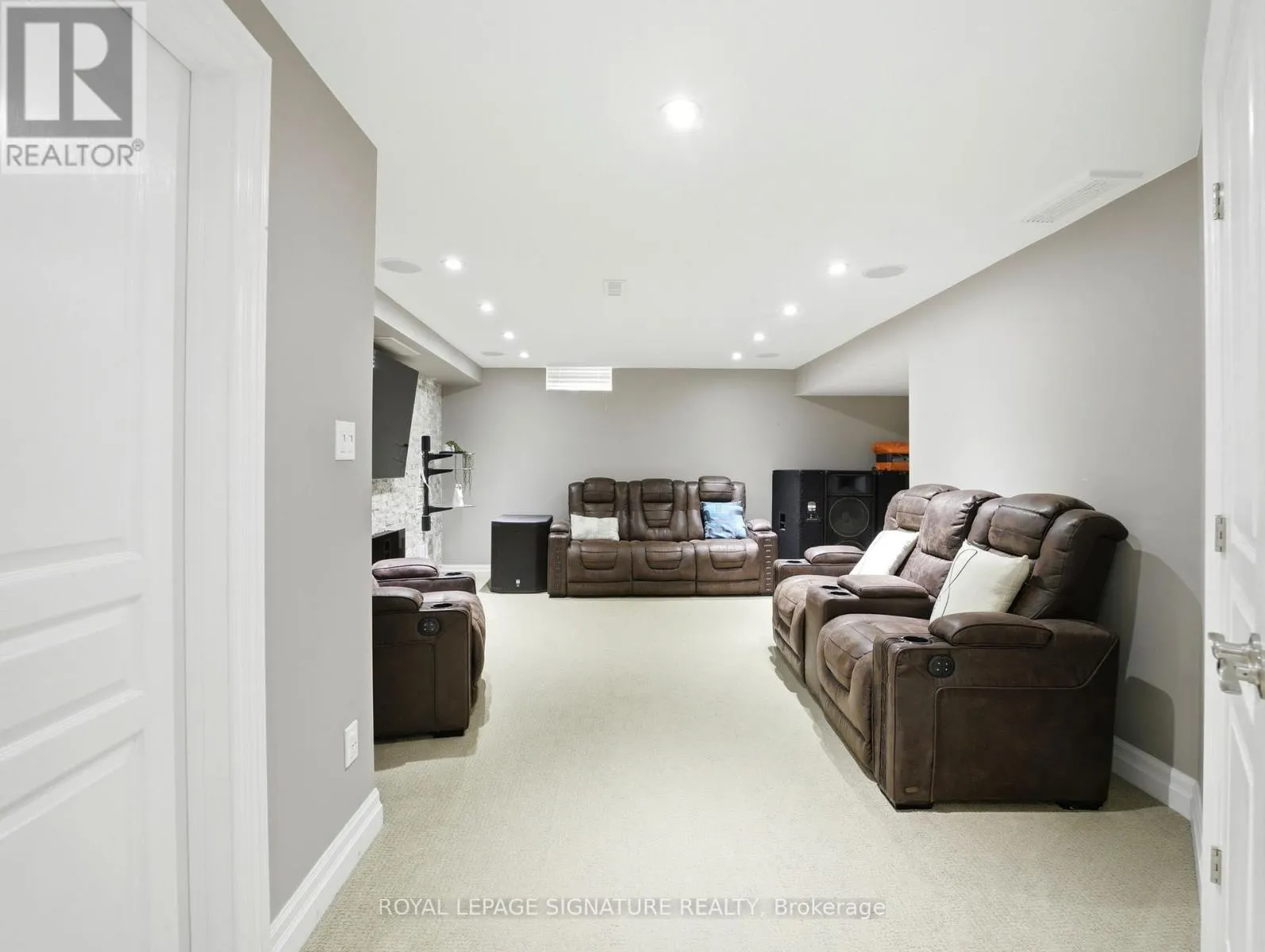 98 WILLOW LANE
