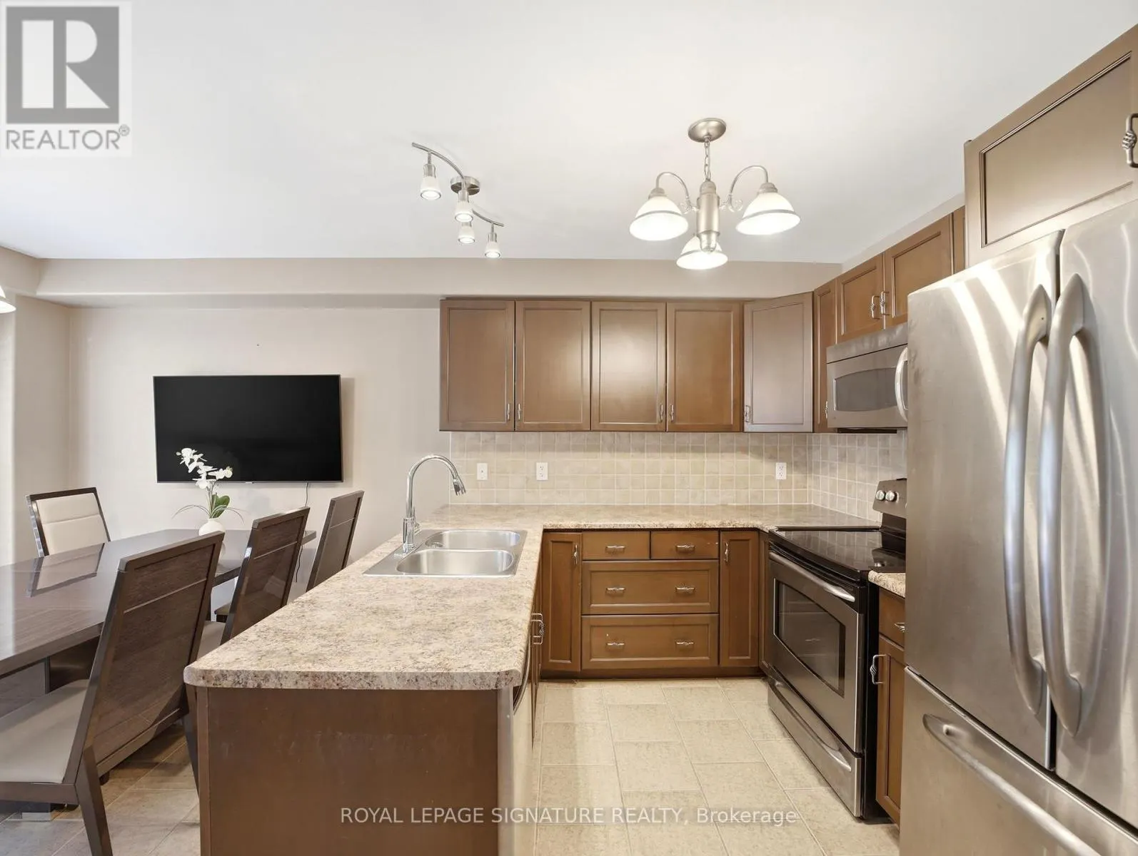 98 WILLOW LANE