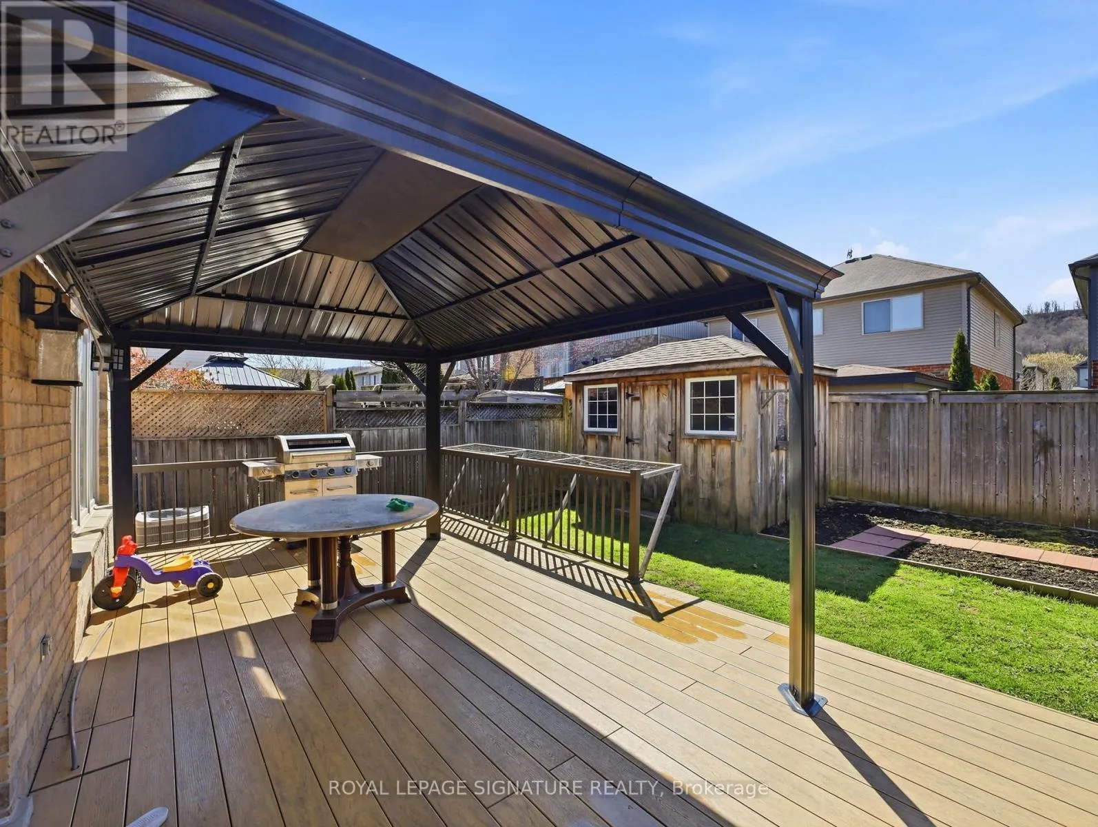 98 WILLOW LANE