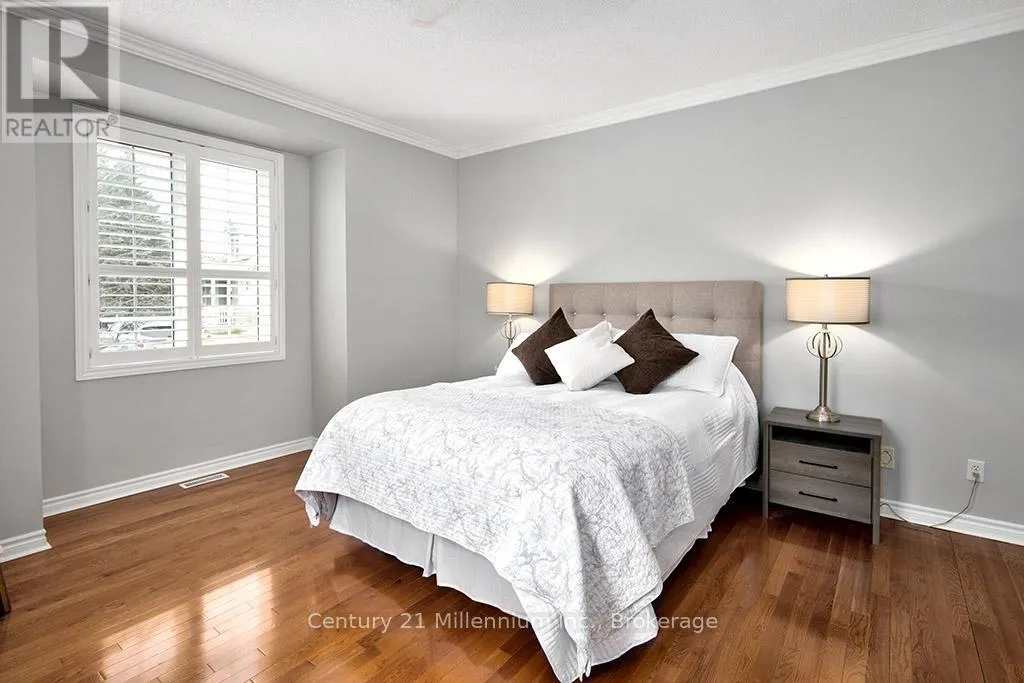 28 - 110 NAPIER STREET W #28