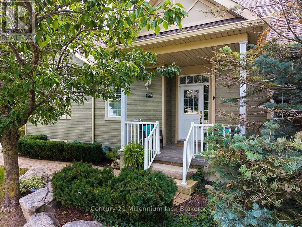28 - 110 NAPIER STREET W #28