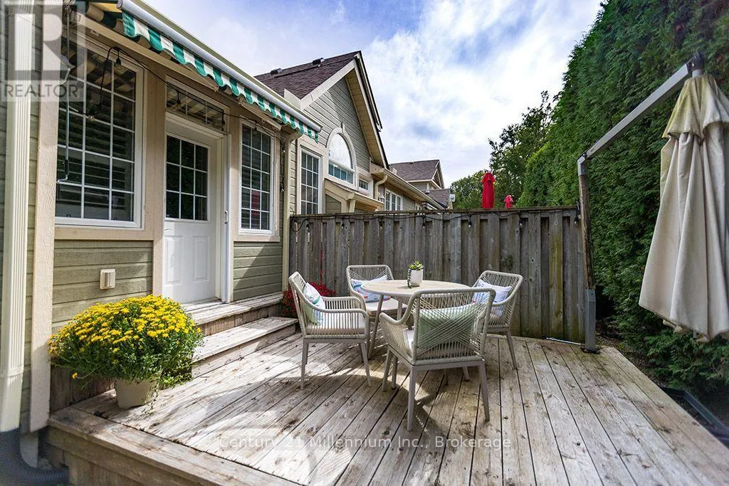 28 - 110 NAPIER STREET W #28