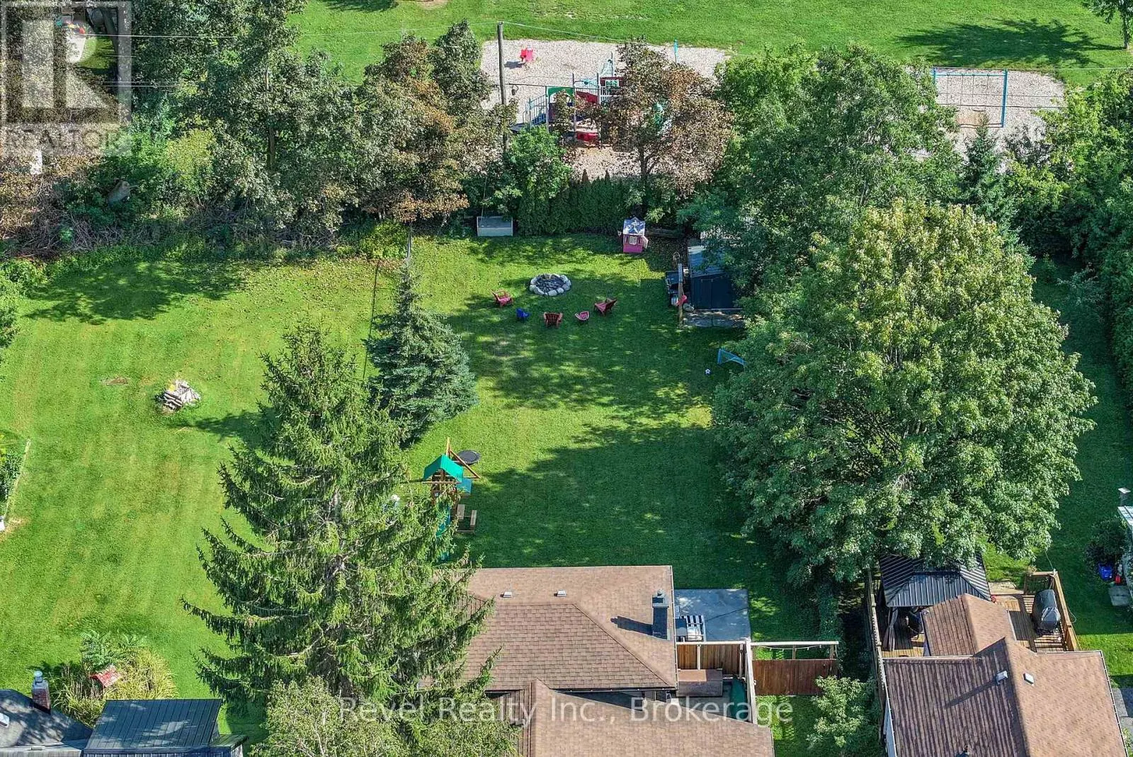 25 RIVERVIEW ROAD