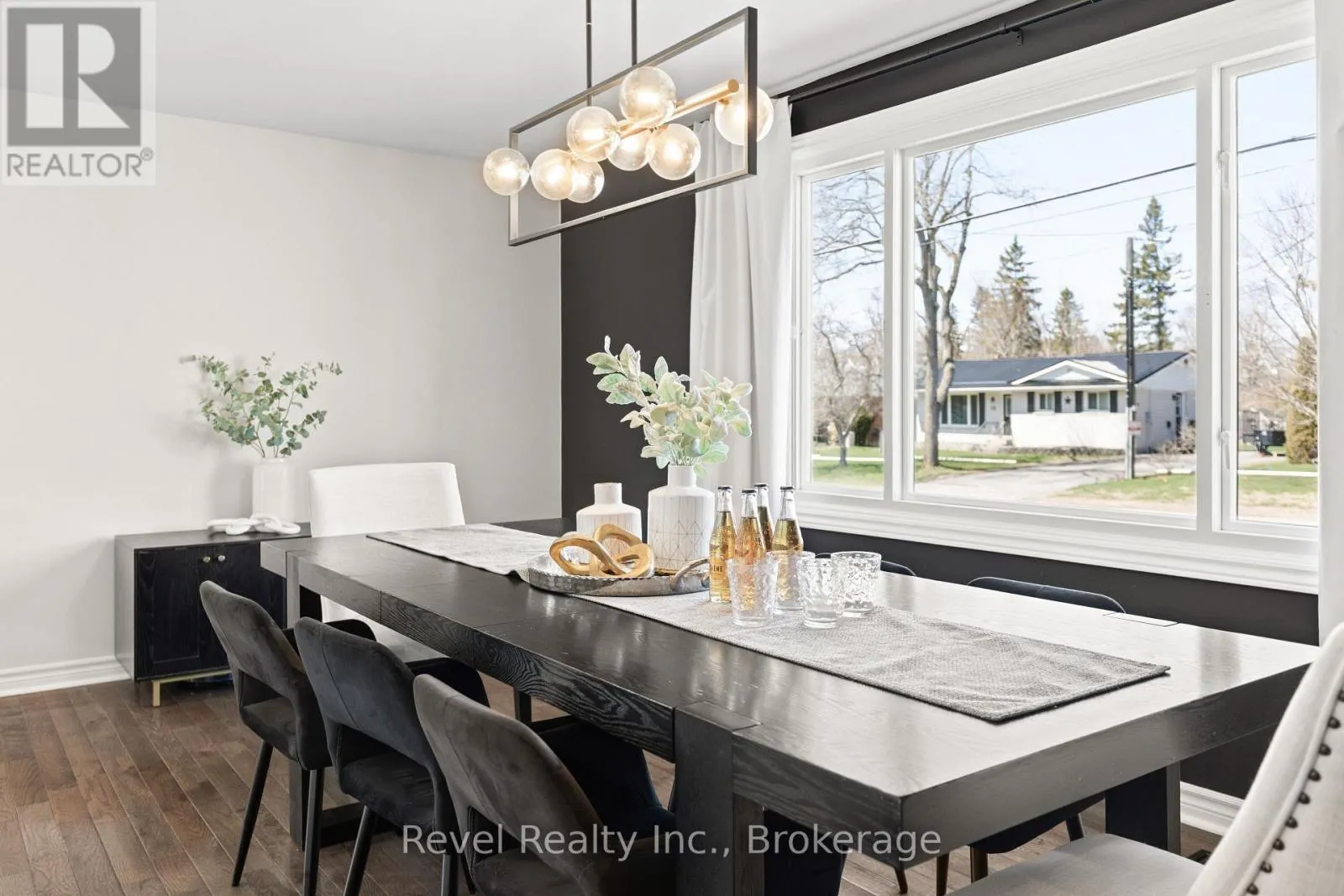 25 RIVERVIEW ROAD