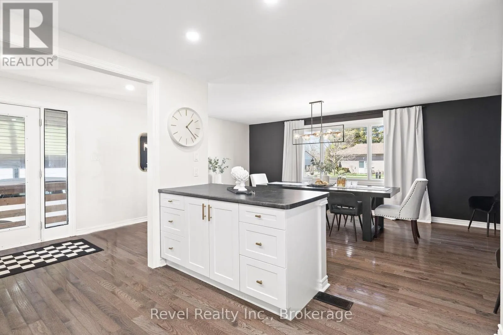 25 RIVERVIEW ROAD