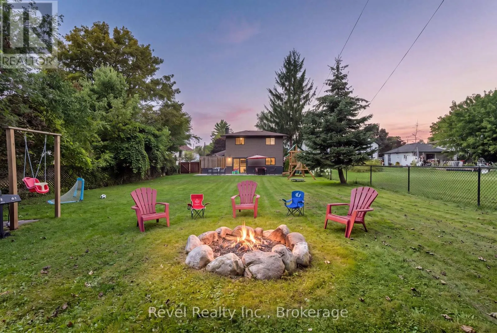 25 RIVERVIEW ROAD