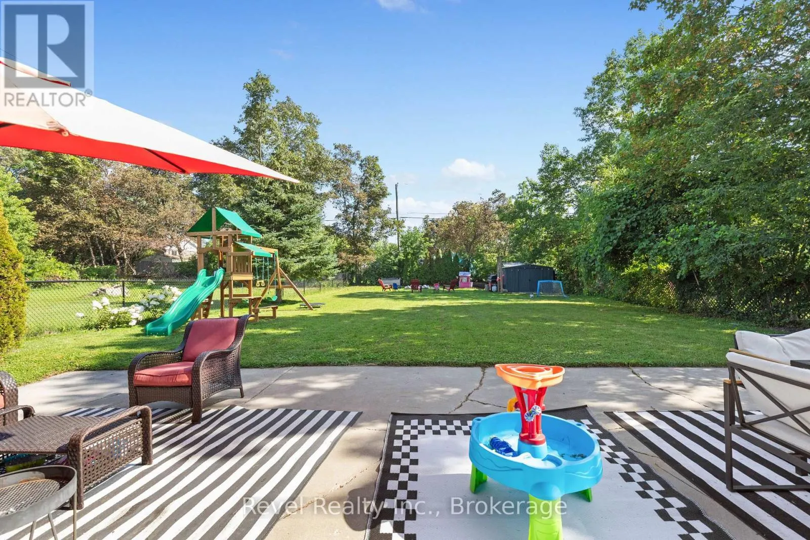 25 RIVERVIEW ROAD