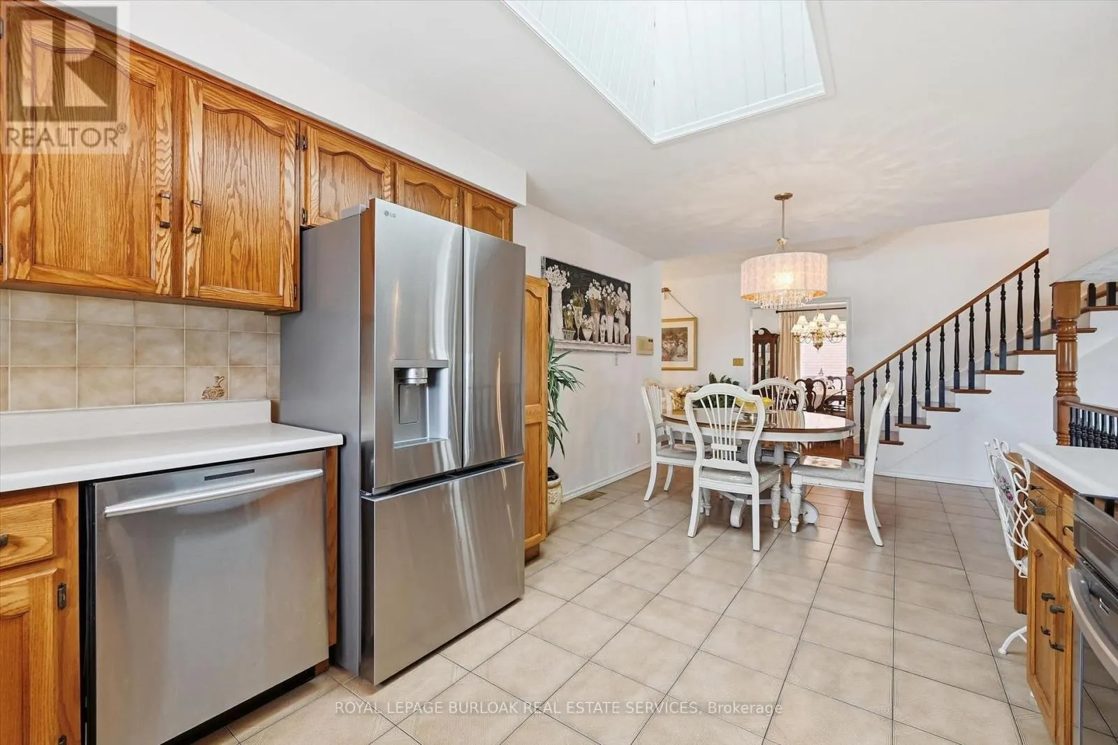 83 OAKRIDGE DRIVE