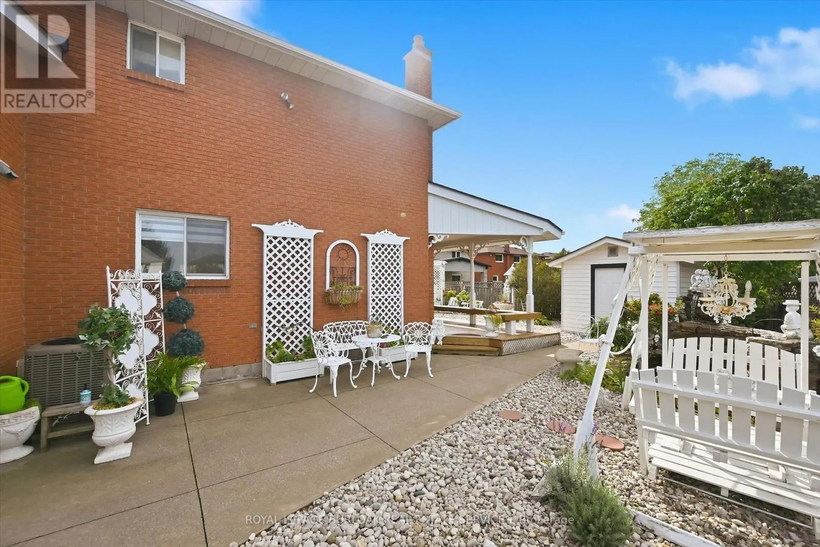 83 OAKRIDGE DRIVE