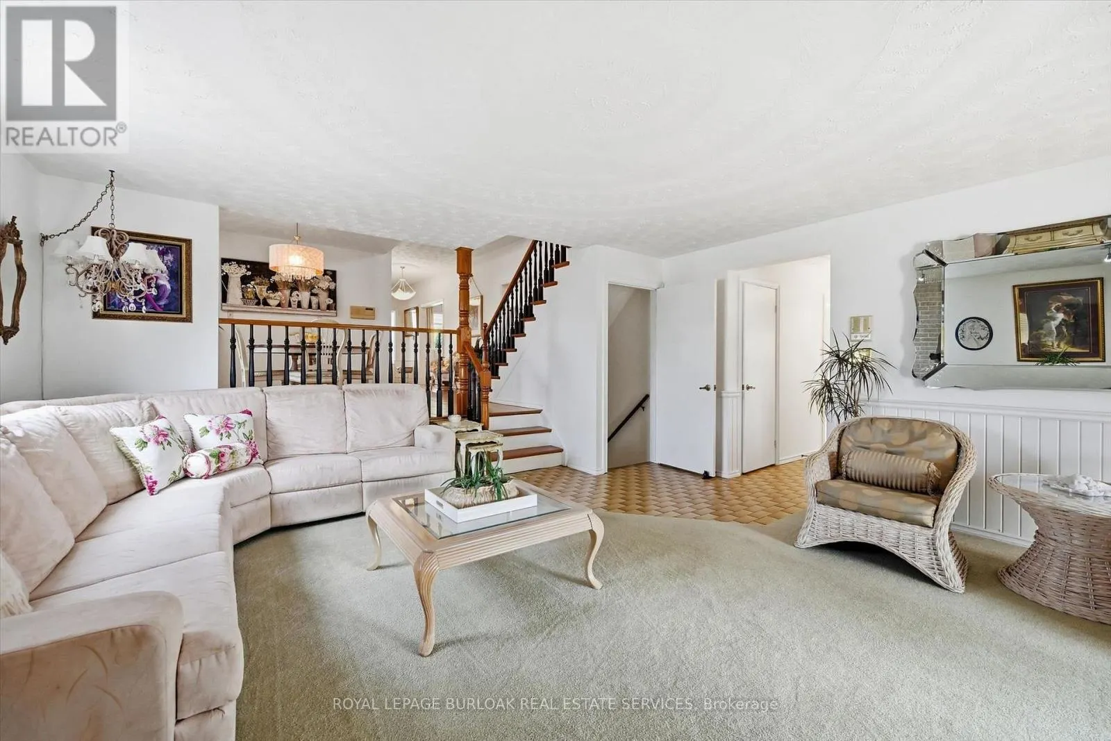 83 OAKRIDGE DRIVE