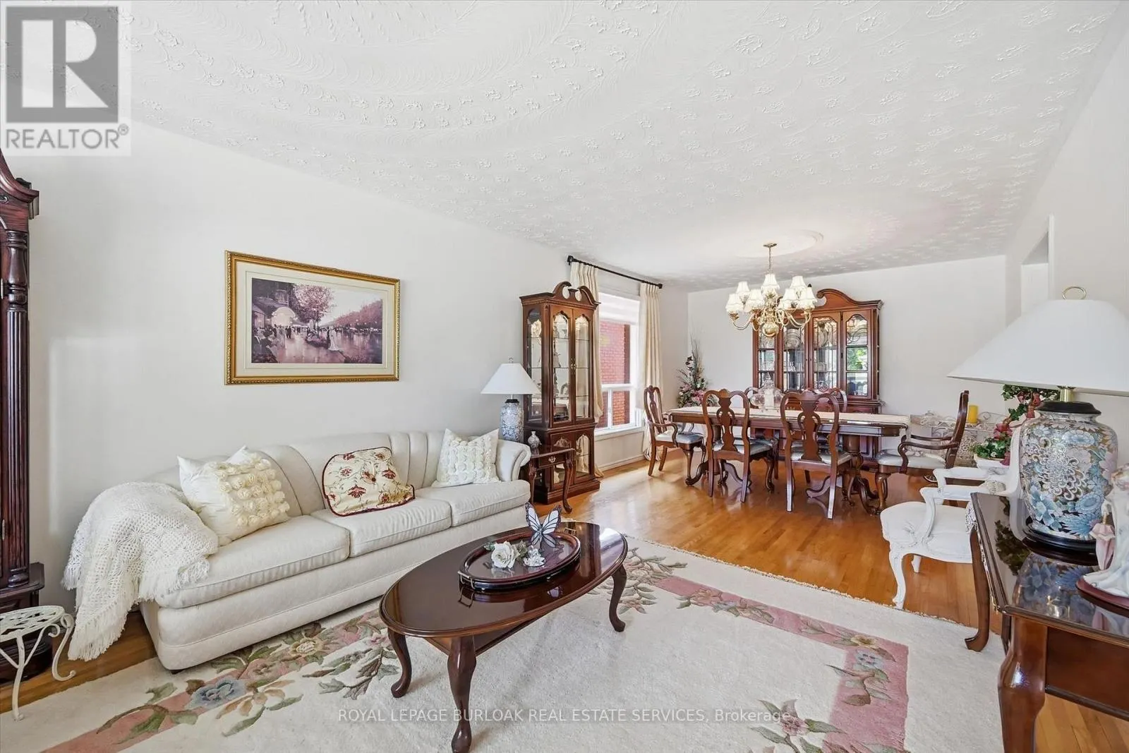 83 OAKRIDGE DRIVE