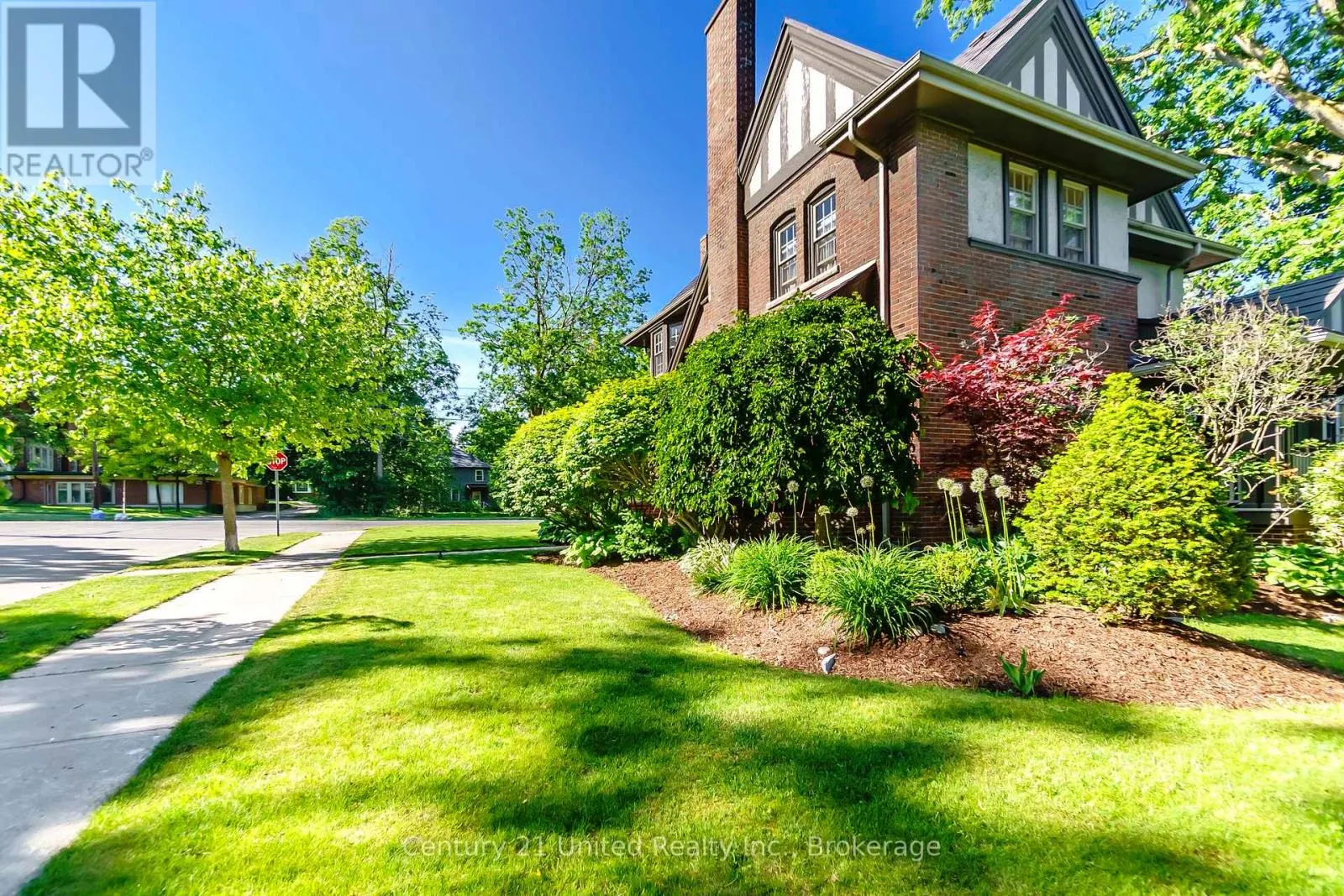 408 BELMONT AVENUE