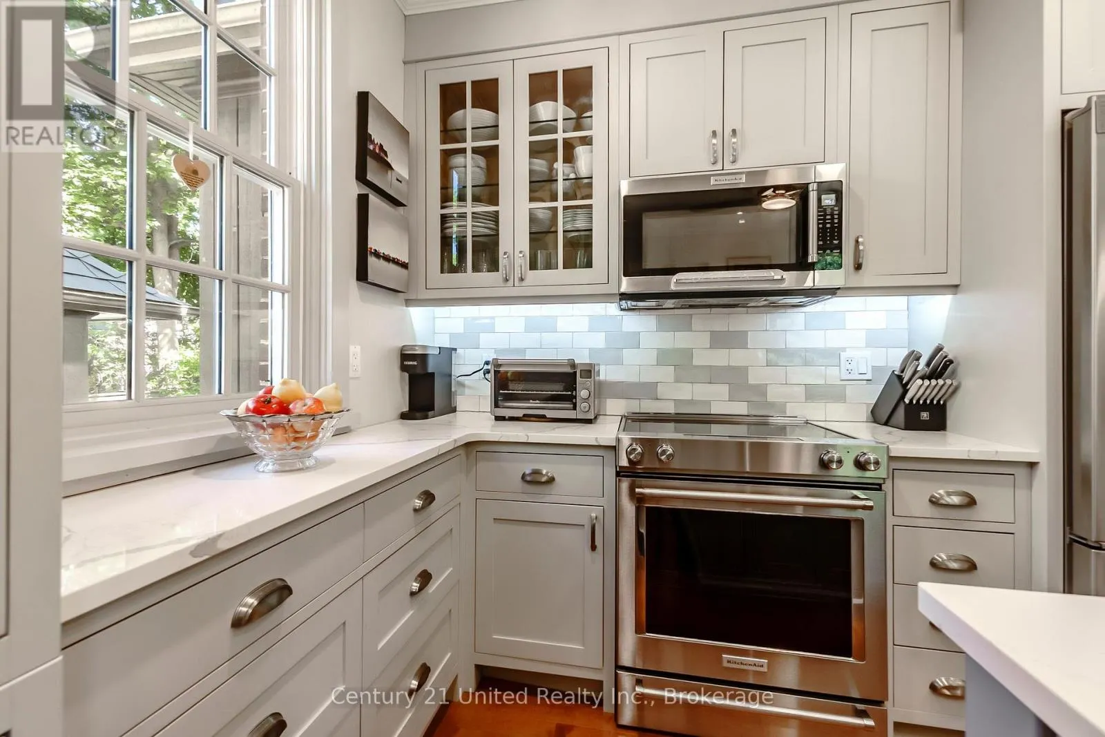 408 BELMONT AVENUE